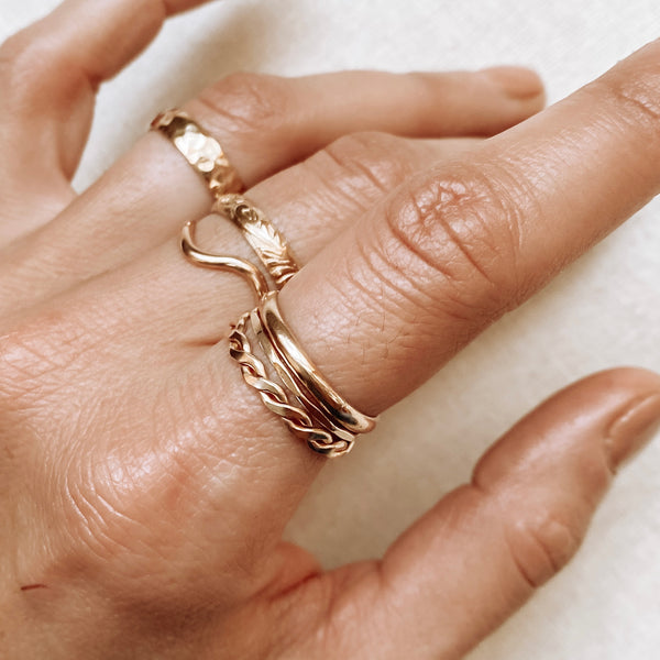 - CHUNKY SMOOTH RING -